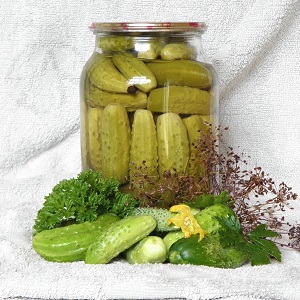 Les plus délicieuses recettes de concombre en conserve croustillantes de ménagères expérimentées