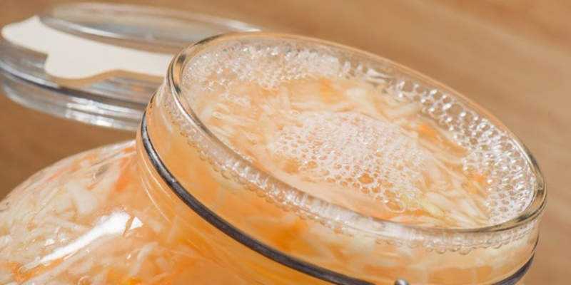 Pourquoi le jus de choucroute est-il utile pour le visage et comment préparer divers masques avec