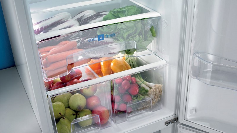 Façons de garder le chou chinois pour l'hiver à la maison frais, en conserve et congelé