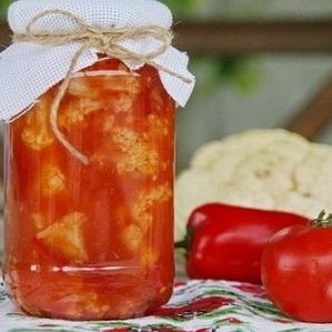 Comment préparer le chou-fleur dans du jus de tomate pour l'hiver: recettes