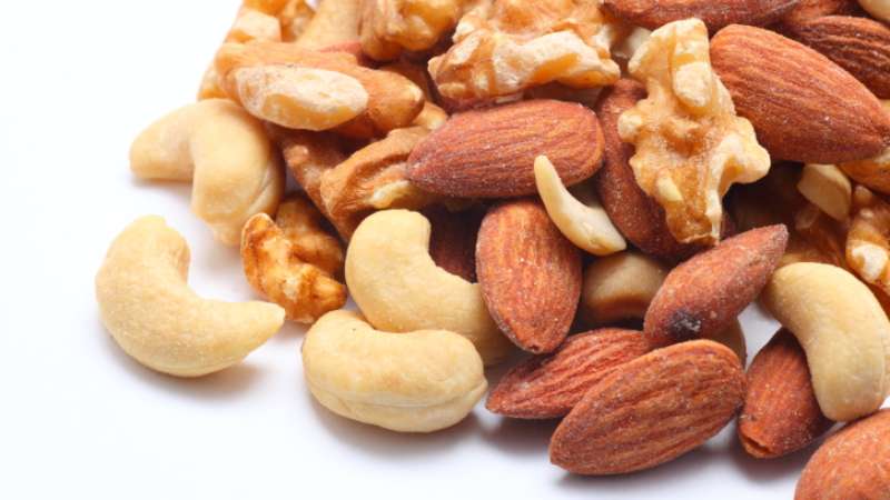 Composition, teneur en calories, valeur énergétique, indice glycémique des noix, avantages et inconvénients