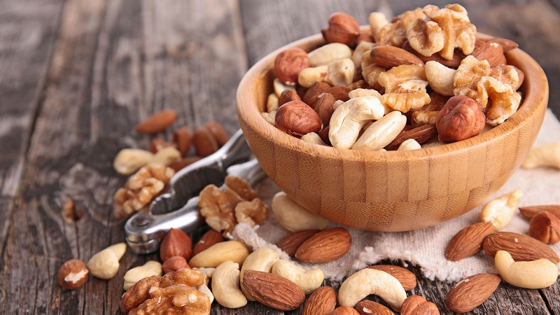 Composition, teneur en calories, valeur énergétique, indice glycémique des noix, avantages et inconvénients