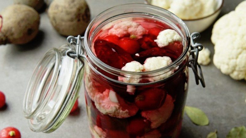 Comment faire cuire le chou-fleur mariné pour l'hiver