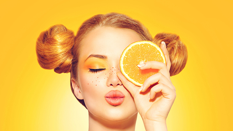 Femme et oranges - avantages et inconvénients