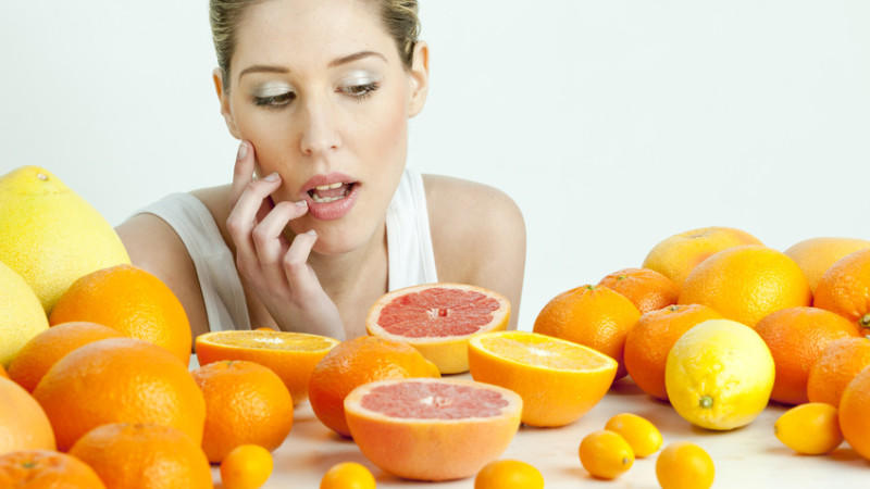 Les oranges aident-elles à perdre du poids et peuvent-elles prendre du poids