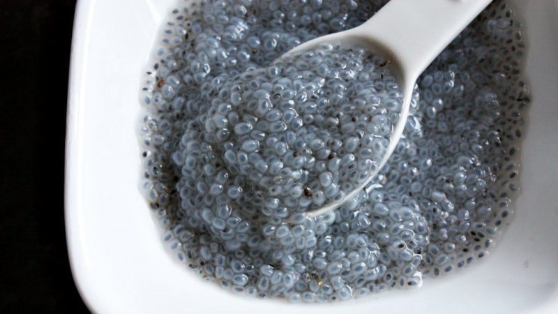 Est-il nécessaire de faire tremper les graines de basilic avant la plantation et comment bien le faire