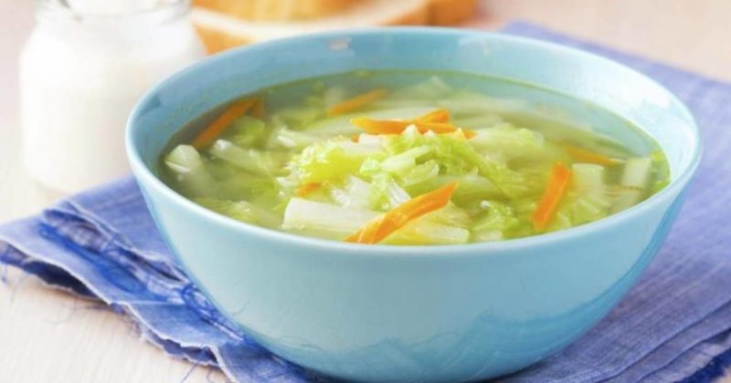 Est-il possible pour une jeune mère de manger du chou chinois pendant l'allaitement