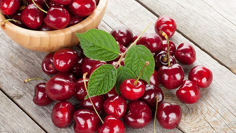Pourquoi les baies de cerise sont-elles utiles pour le corps d'une femme