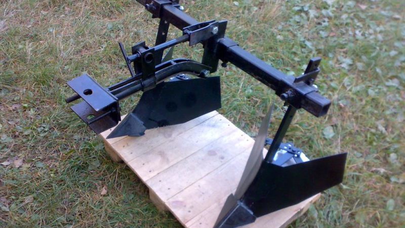 Comment fabriquer de vos propres mains une hiller à pommes de terre pour un tracteur à conducteur marchant