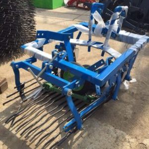 Types de pelleteuses de pommes de terre pour un mini-tracteur, principe de fonctionnement et critères de sélection